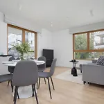 Wola Ludwiki With Parking By Renters Prestige * Βαρσοβία