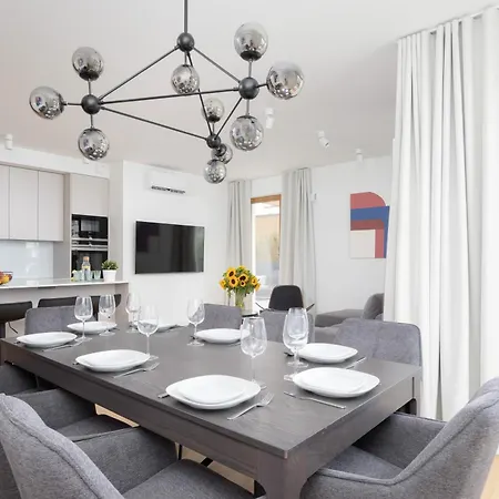 Appartamento Wola Ludwiki With Parking By Renters Prestige Varsavia