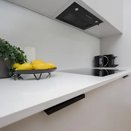 Wola Ludwiki With Parking By Renters Prestige Βαρσοβία